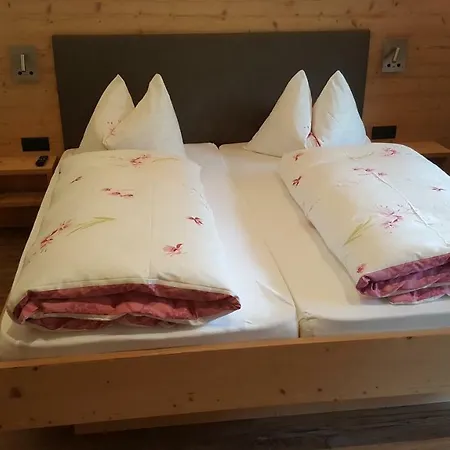 Berggasthof Blosegg Inn *